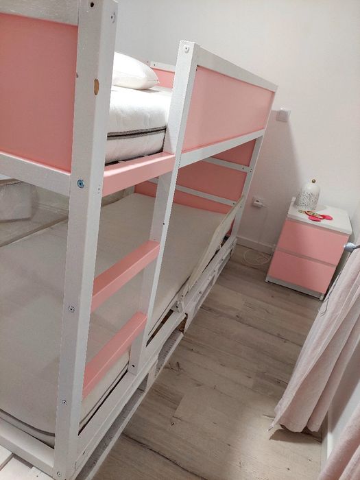 Cama dupla IKEA modelo kura