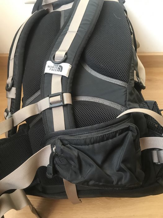 Michila de caminhada  The North Face 60 litros