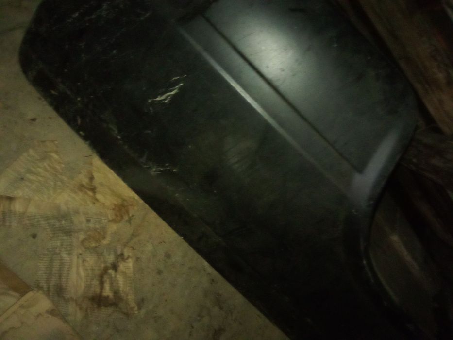 Крило на 2105новое