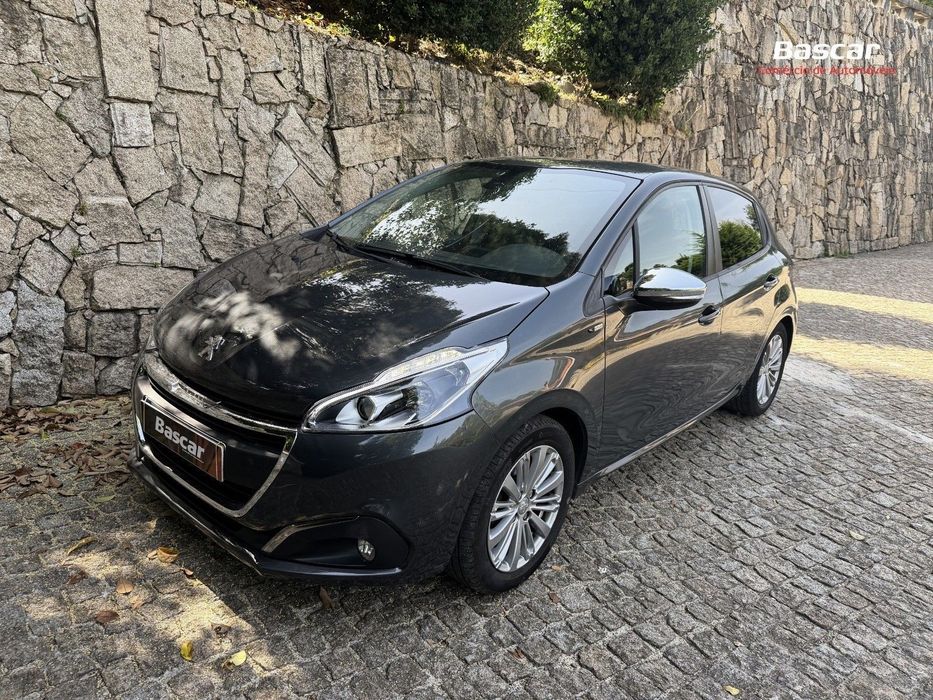 Peugeot 208 1.6 BlueHDi Style
