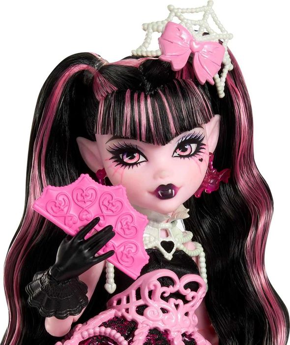 Лялька Монстер Хай Дракулаура Дракулора g3 Monster High солодкий день народження BJBG74