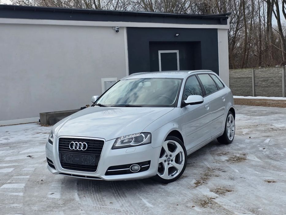 Audi A3 Sportback Bi-Xenon/Led/Navi/Hak/Alufelgi18/Zadbana/2.0TDI