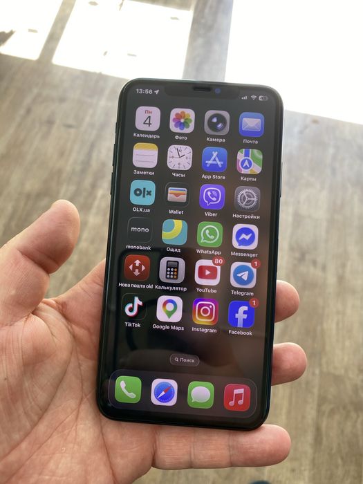 iPhone 11 Pro Max в очень хорошем состоянии