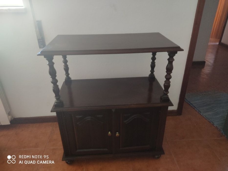 Movél de TV em madeira