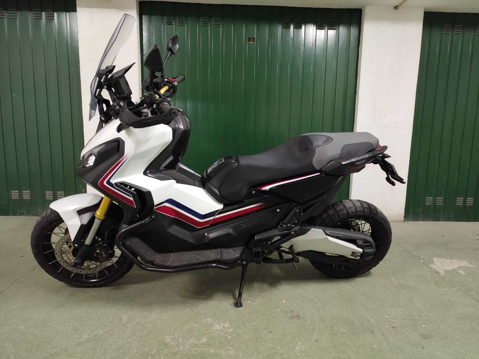 Honda X-ADV 750 Matte Pearl Glare White