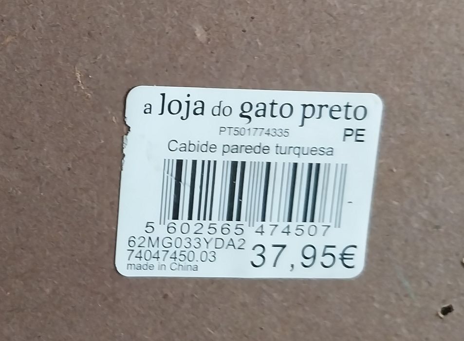 Cabides novos de parede (imitação de antigo), GATO PRETO