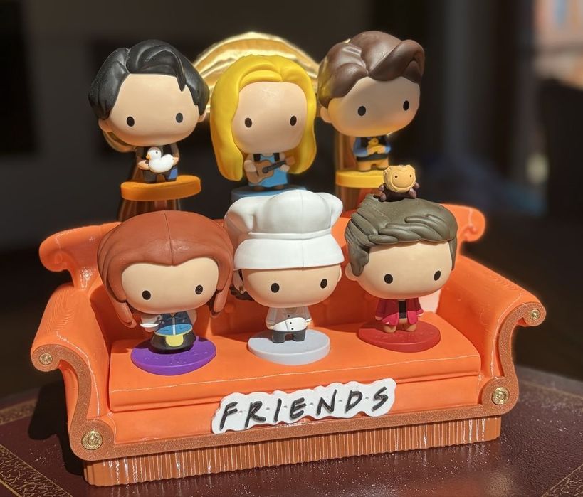 FRIENDS Kanapa na Figurki McDonalds 2026