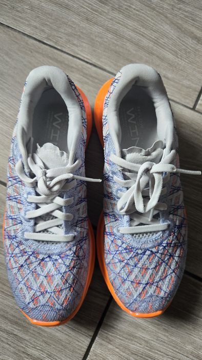 buty do biegania UNDER ARMOUR UA W FLOW Velociti Wind bluetooth