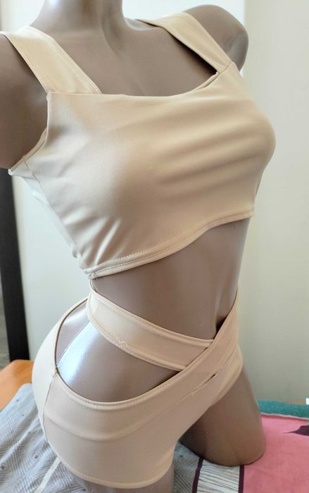 Стильний, гарний купальник розміжний, колір шампань