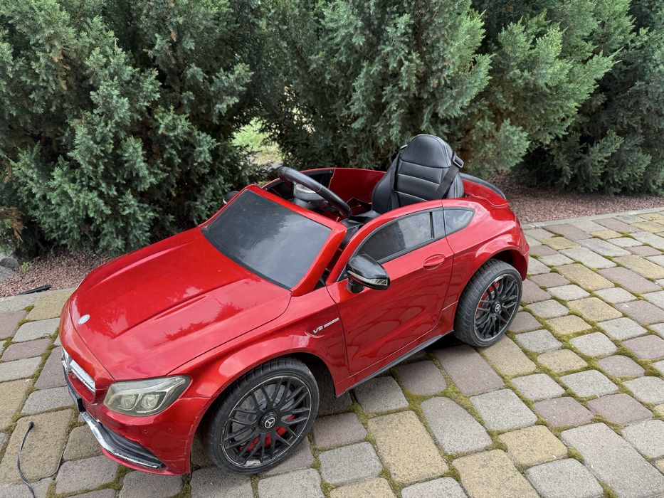 Дитячий єлектромобіль мерседес AMG дитяча машина