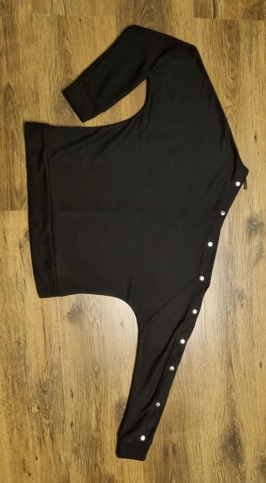 Bluza bluzka czarna xs 34 odkryte ramię