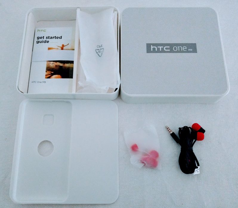 Auscultadores Novos HTC M9 com a caixa