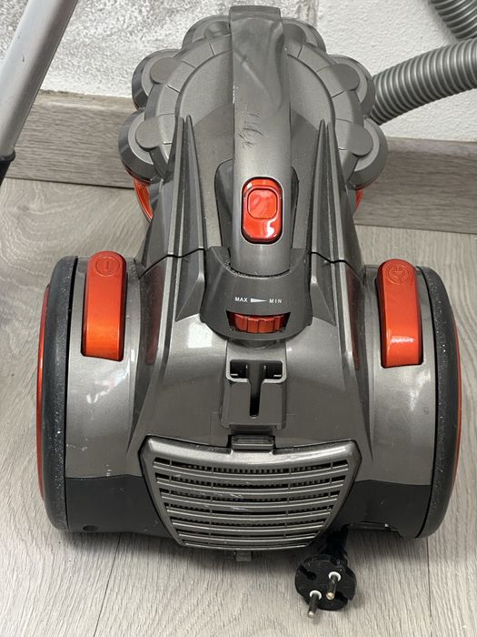 Aspirador Koenig potente sem saco