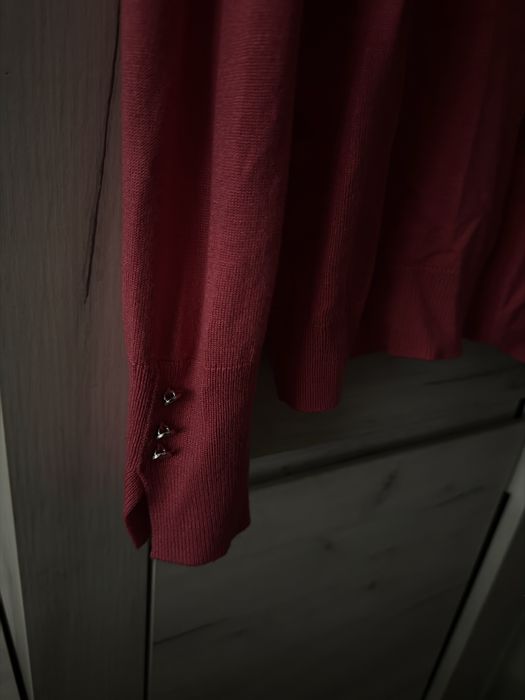sweter różowy zapinany  z guzikami