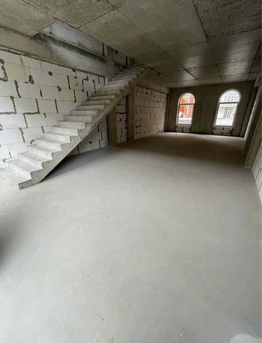 ФАСАД! Двухуровневое Помещение 150 метров! ЖК VIA ROMA!