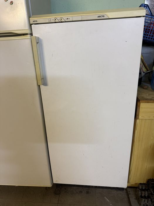 Морозильна камера AEG Arctis 5 шухляд