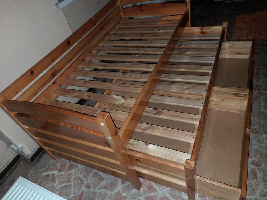 Łóżko drewniane sosnowe 165×80/155x75 + szuflady i barierki