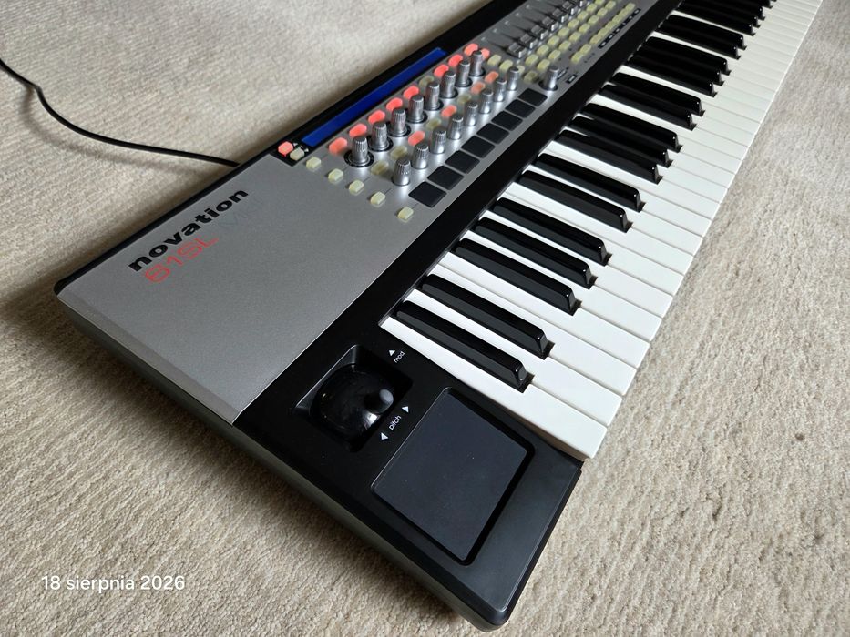 Keyboard-Klawiatura sterująca Midi  NOVATION 61SL MK2