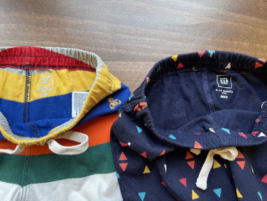 Лот боді, штани, пінетки Baby Gap 6-12 м.