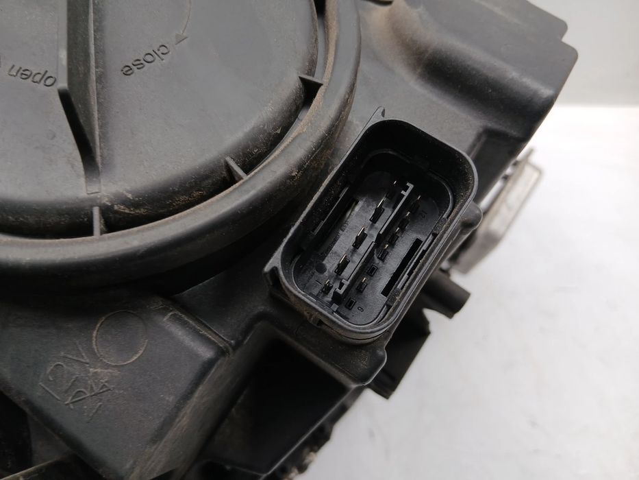 Ótica / farol esquerda BMW X6 (E71, E72)