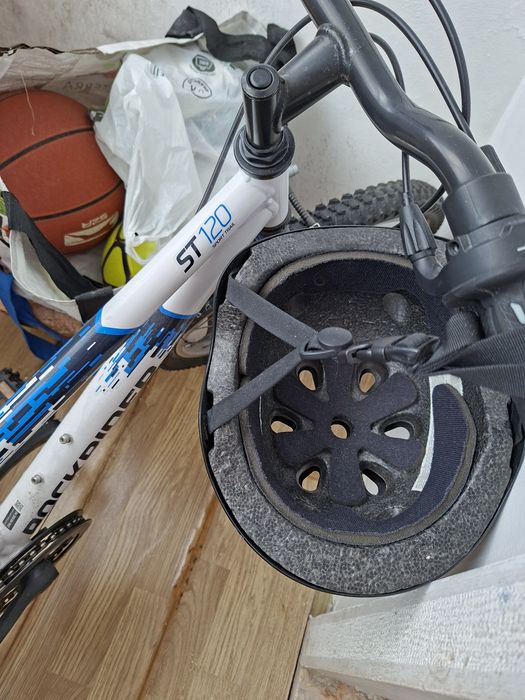 Bicicleta btt rockrider st 120 20" branco todo o terreno, com 6 velocidades e rodas/aro de 20 polegadas.