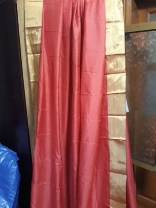 Індійське сарі. Різноманітні кольори