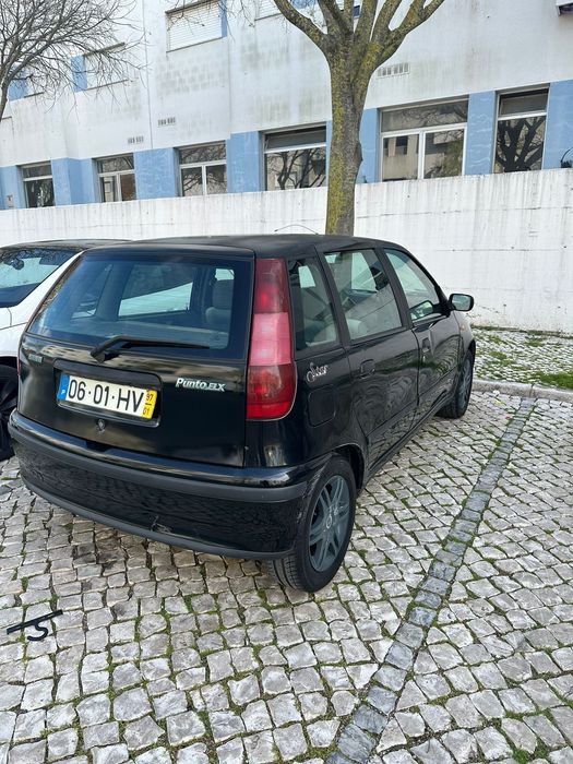 Carro punto 97 , pegou andou