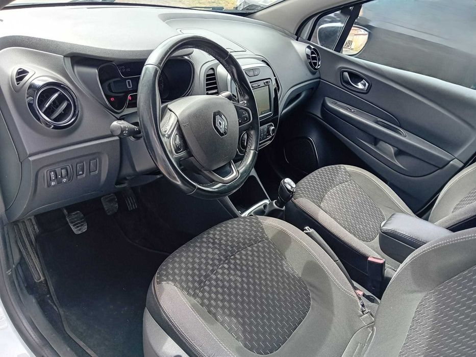 Renault Captur 1.5 dci - Nacional ( pequeno sinistro )