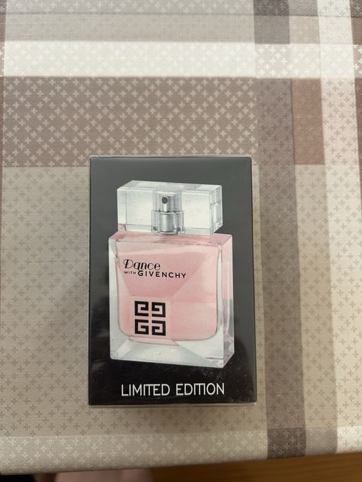 Perfume Givenchy