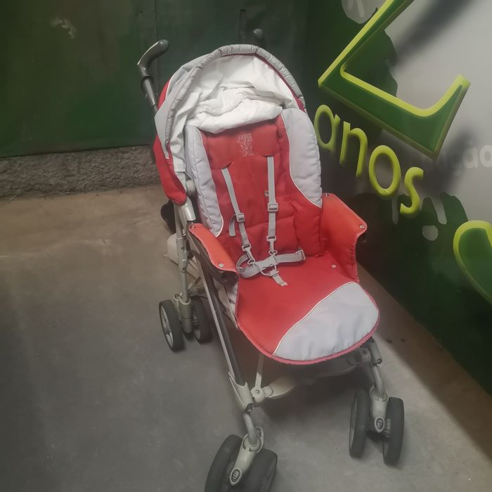 Carrinho bebé usado443306327147827202