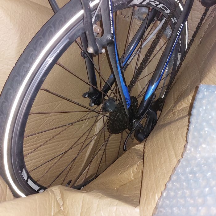 Bicicleta de marca reconhecida,  usada