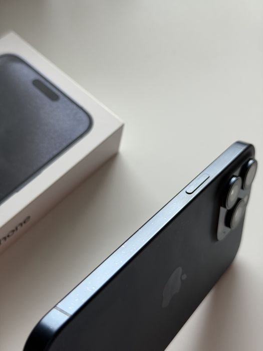 Iphone 15 pro max Blue Titanum granatowy 256 GB