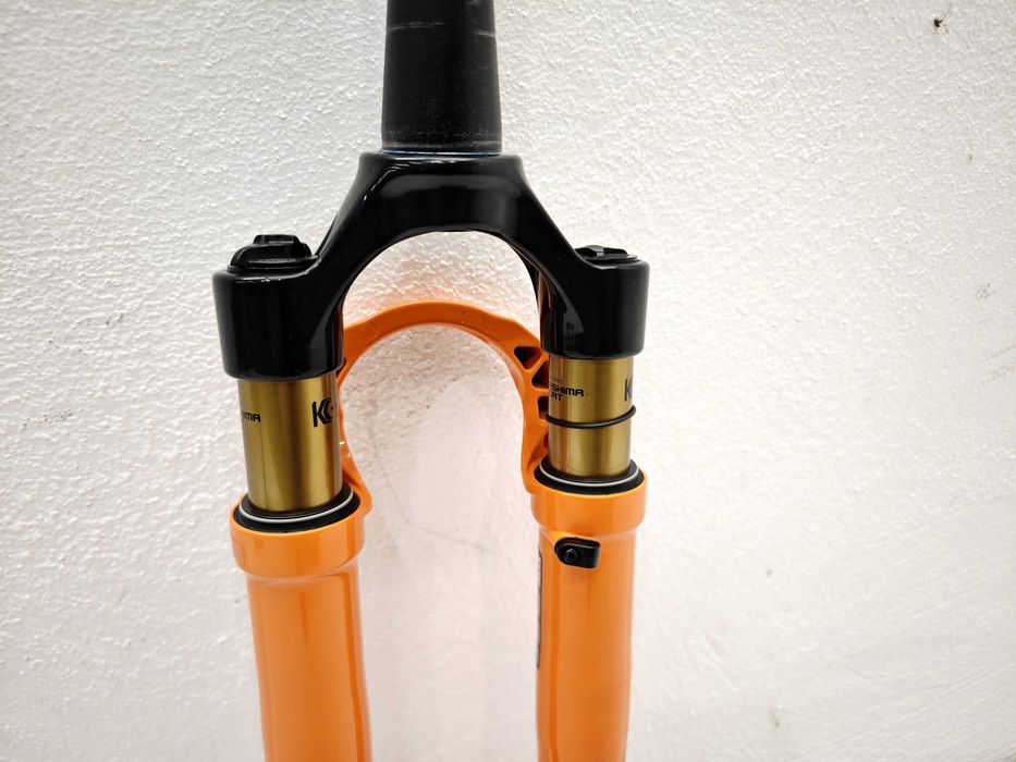Amortyzator Gravel  FOX RACING SHOX 32 Factory Float Kashima 40mm