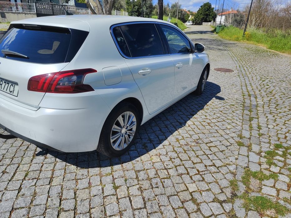 Peugeot 308 bluehdi