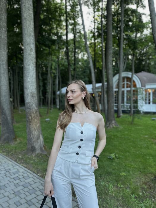 Молочний костюм українського бренду Mon-Fri, розмір S