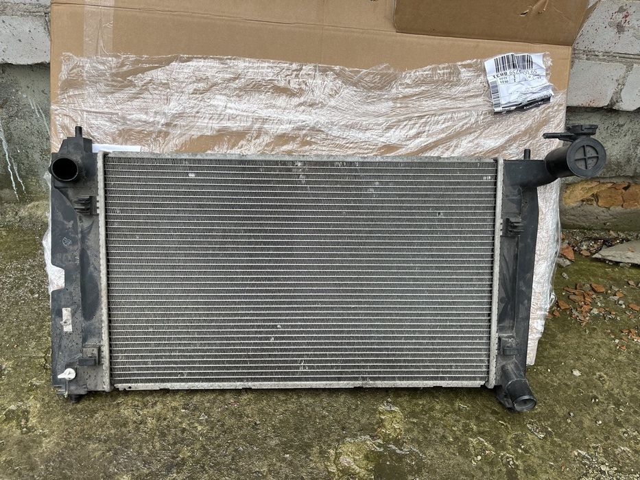 Радиатор Тойота Корола е120, Авенсис Toyota Corolla Avensis разборка