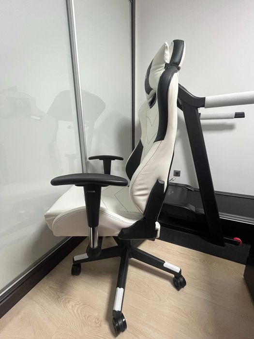 Cadeira Gaming Alpha Gamer Zeta Branca/Preta - NOVA