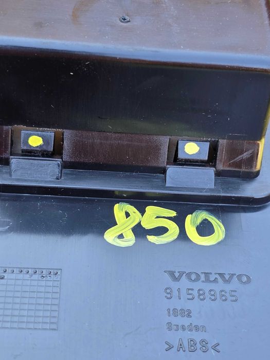 Schowek tunelu środkowego Volvo 850 V70 S70 XC70 1997-00 Nr 9158965
