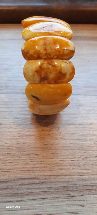 Bransoleta z naturalnego bursztynu