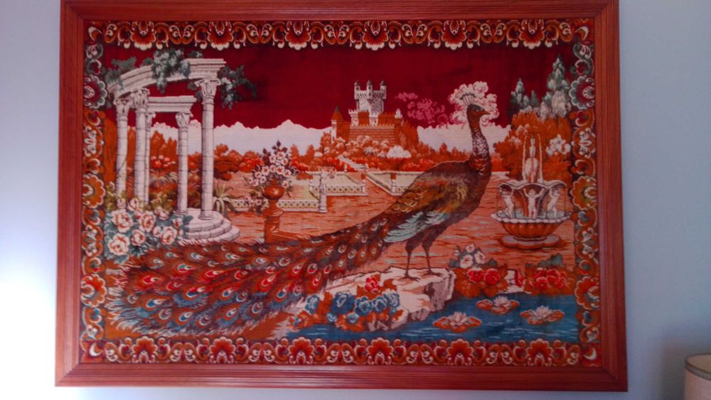 Tapete antigo com moldura