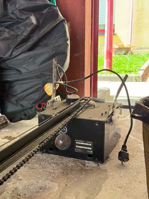 Motor Garagem Chamberland MotorLift1000 - Como Novo - Negociável