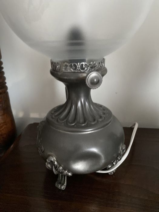 Candeeiros de mesa de cabeceira.
