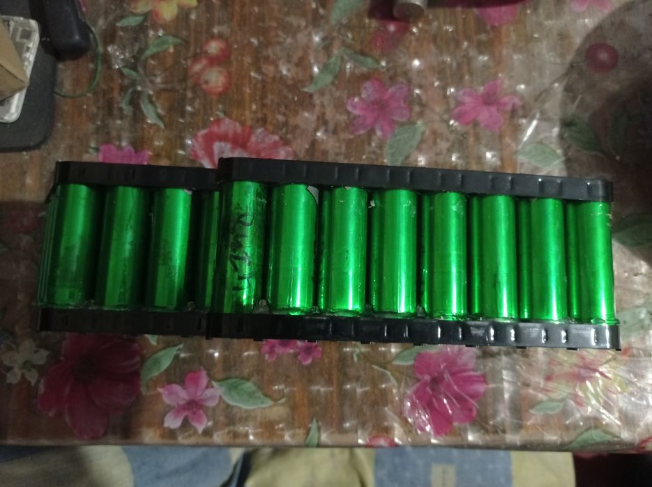 Батарейки 21700 Tesla