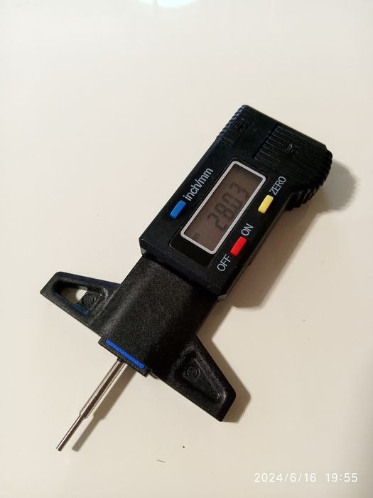 Измеритель глубины протектора шин.  Датчик износа  шин АВТО-МОТО