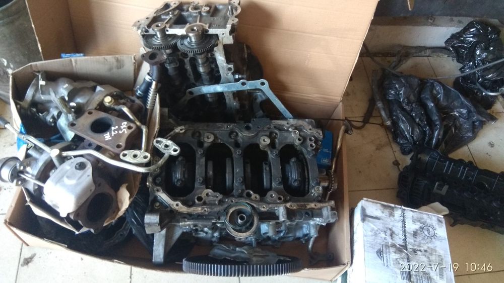 Двигатель с Мазда 2.2 дизель 2012... по запчастям SHY4-02-300C Мотор