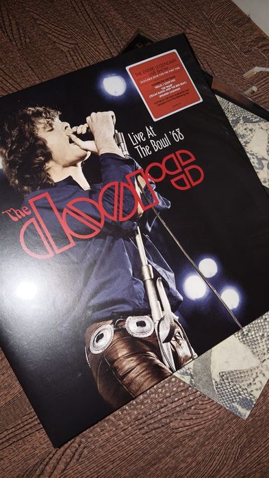 The Doors 
Live ar bowl 68 2lps 

David Bowie 
Ziggy Stardust 

The Cu