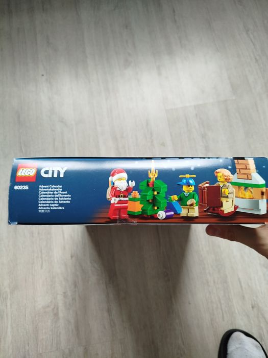 LEGO 60235 City Kalendarz adwentowy