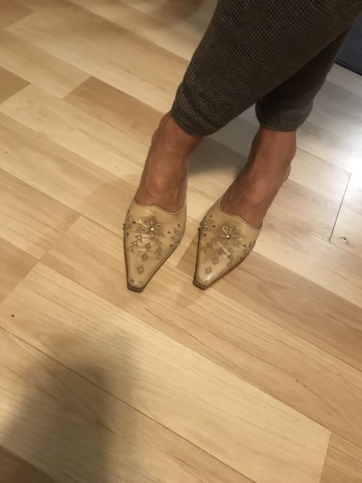 Klapki Vintage  Vero Gucio r. 37/23,5