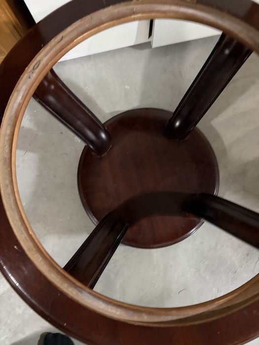 Mesa com tampo de pedra