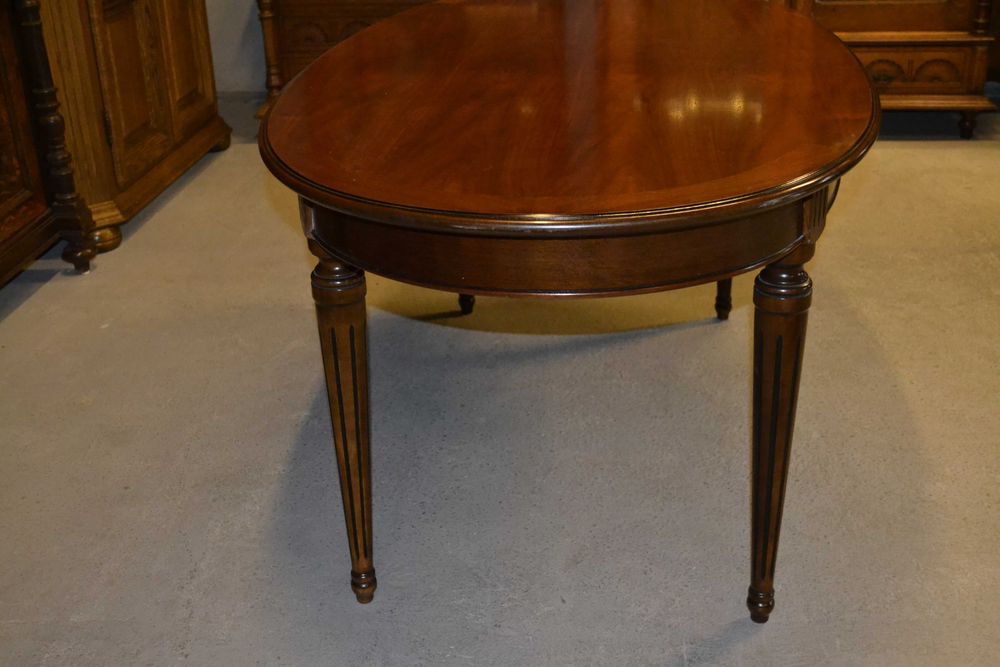 stół elipsa .orzech